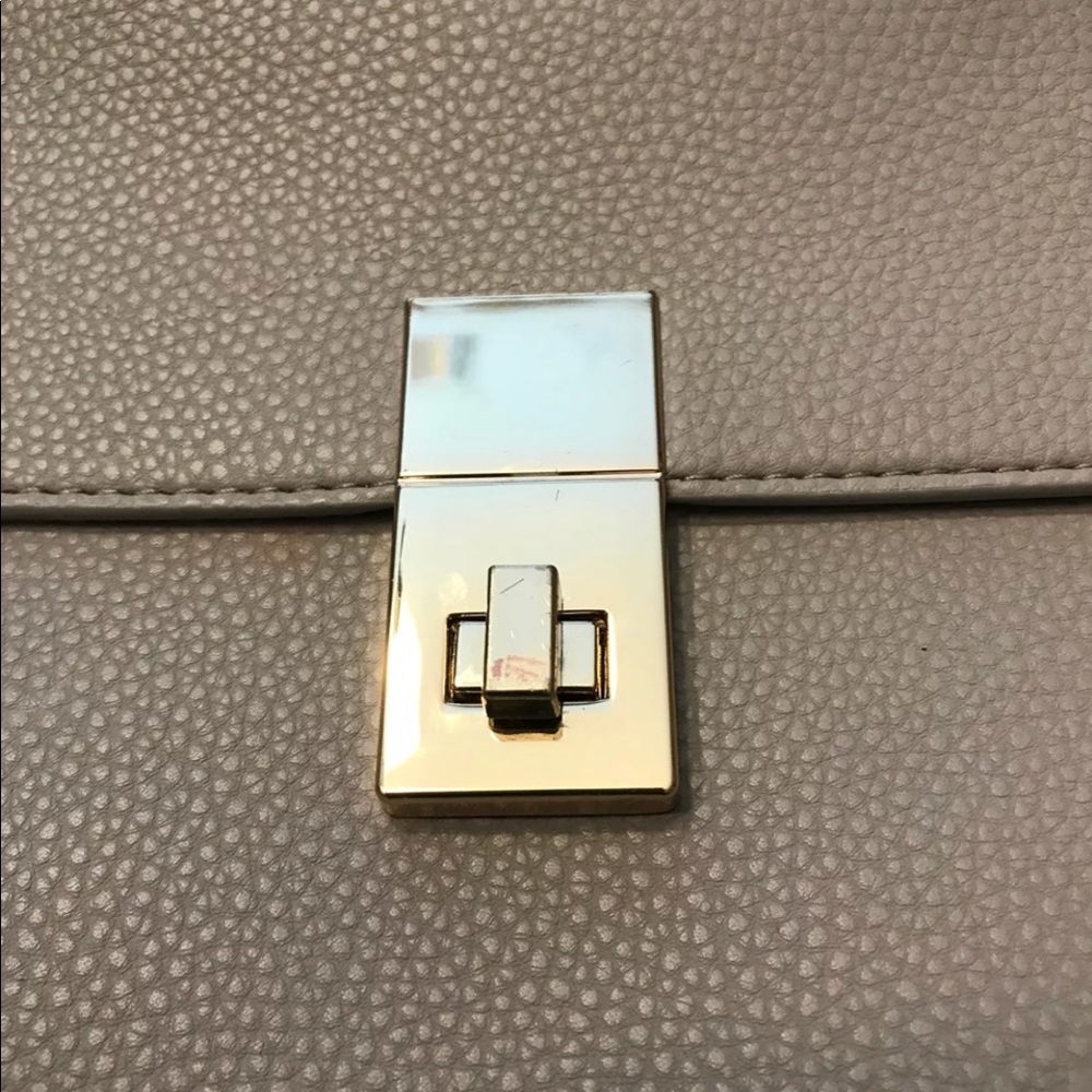 Beautiful purse - Picture 2 of 4